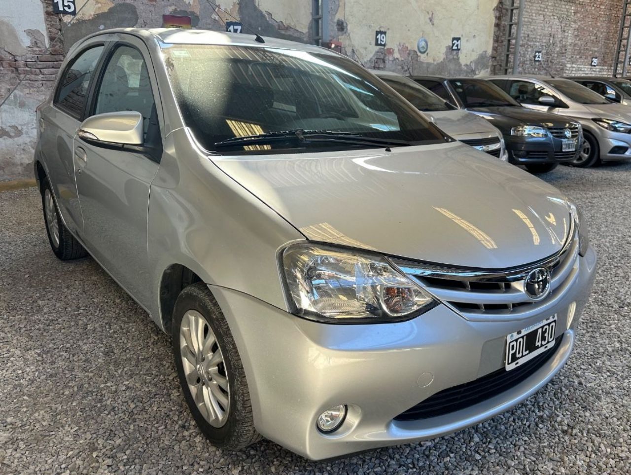 Toyota Etios Usado Financiado en Córdoba, deRuedas