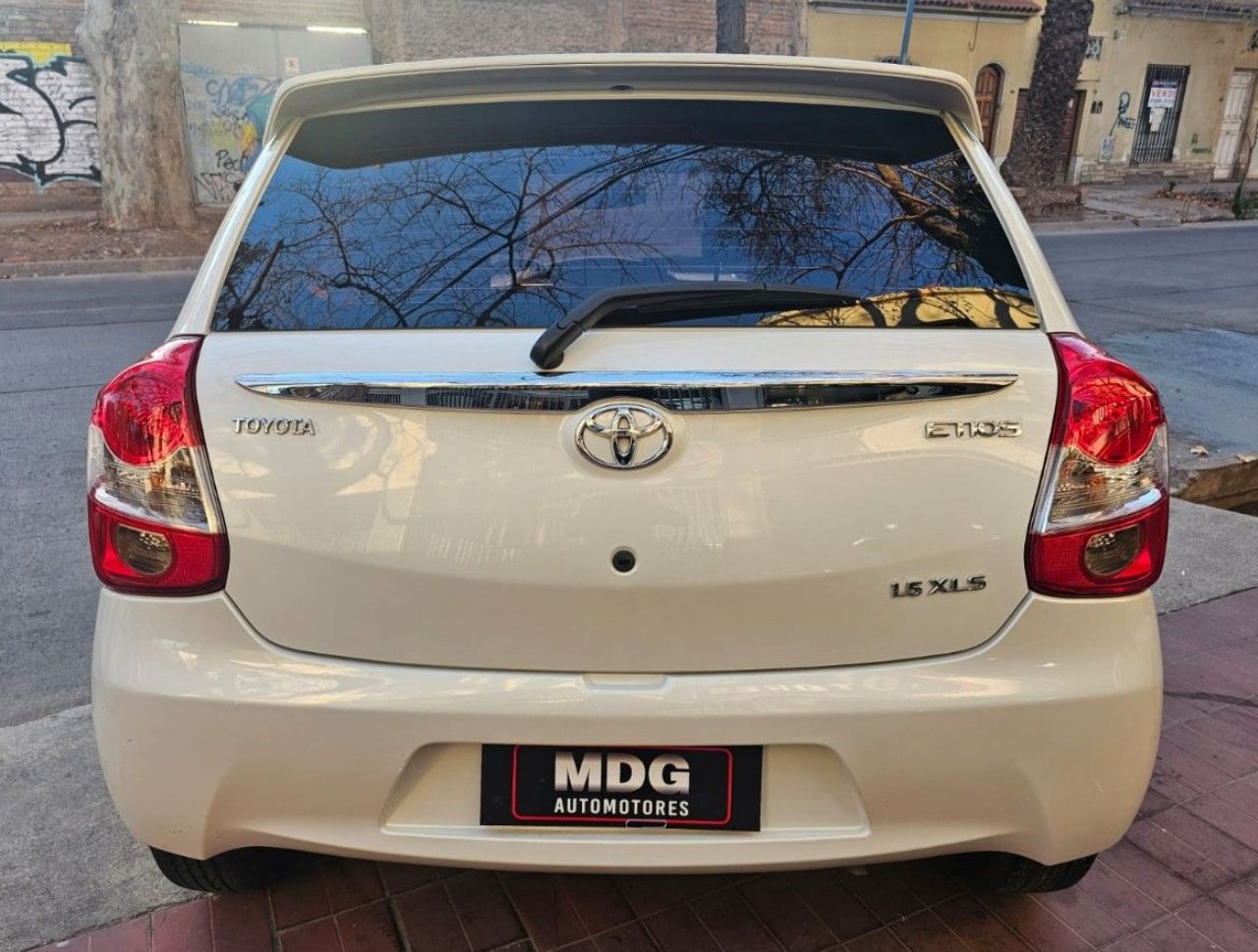 Toyota Etios Usado Financiado en Mendoza, deRuedas