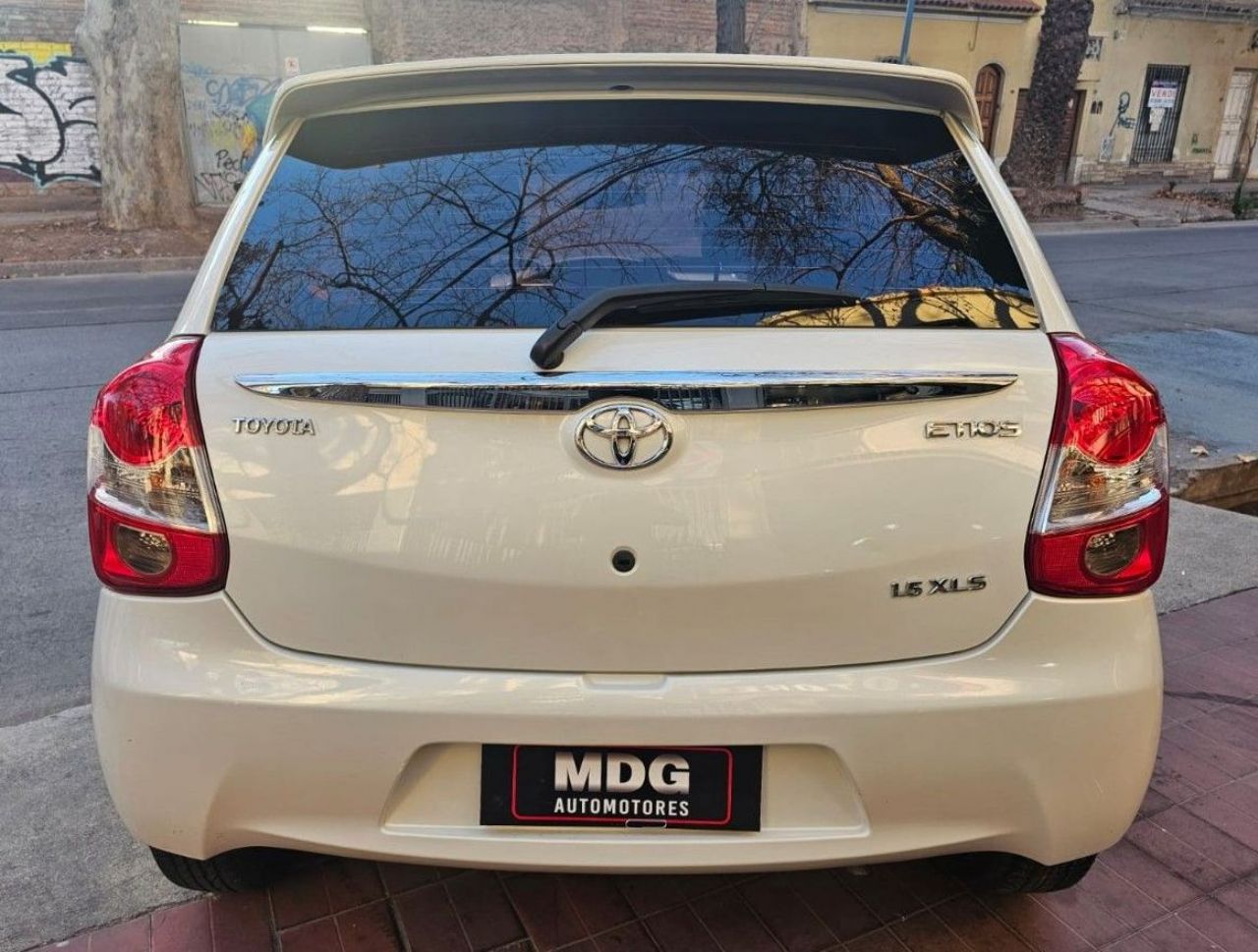 Toyota Etios Usado Financiado en Mendoza, deRuedas