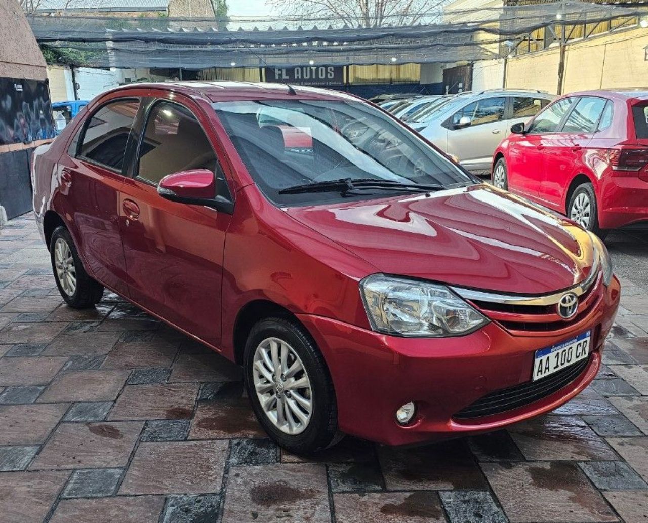 Toyota Etios Usado en Mendoza, deRuedas