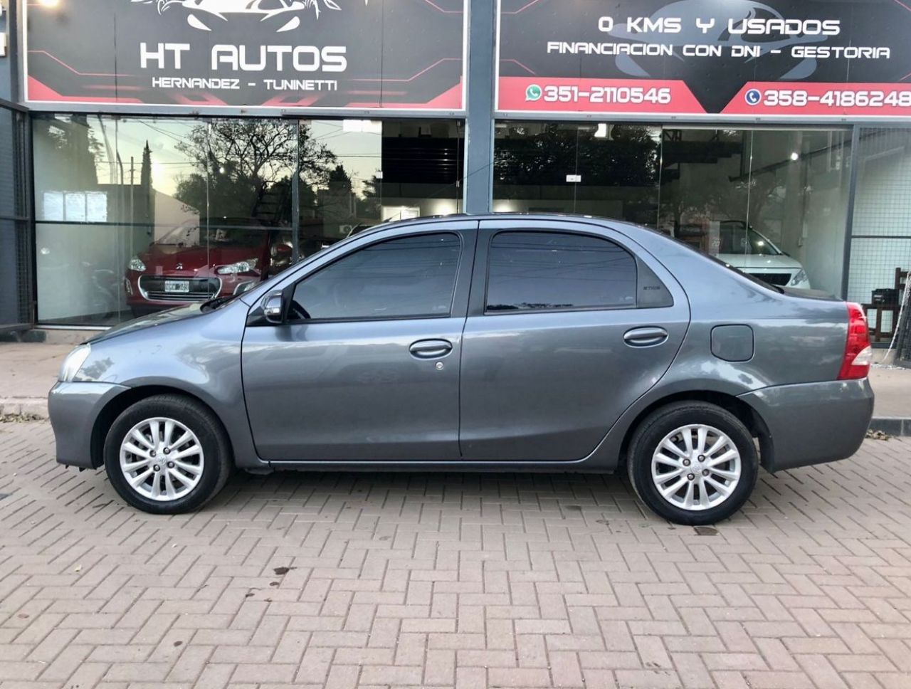 Toyota Etios Usado Financiado en Córdoba, deRuedas