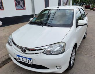 Toyota Etios Usado en Corrientes