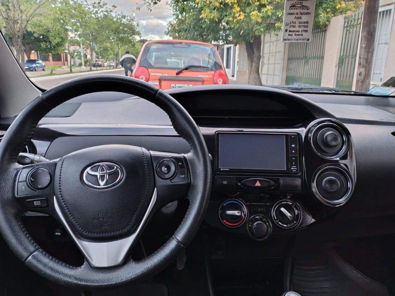 Toyota Etios Usado en Corrientes, deRuedas