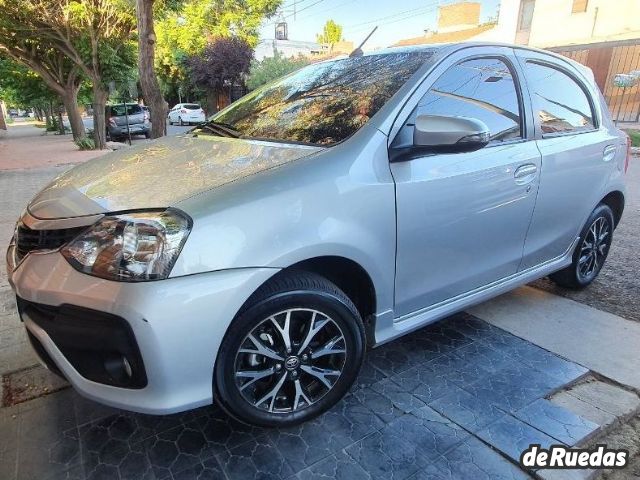 Toyota Etios Usado en Mendoza, deRuedas