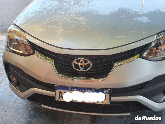 Toyota Etios Usado en Mendoza, deRuedas