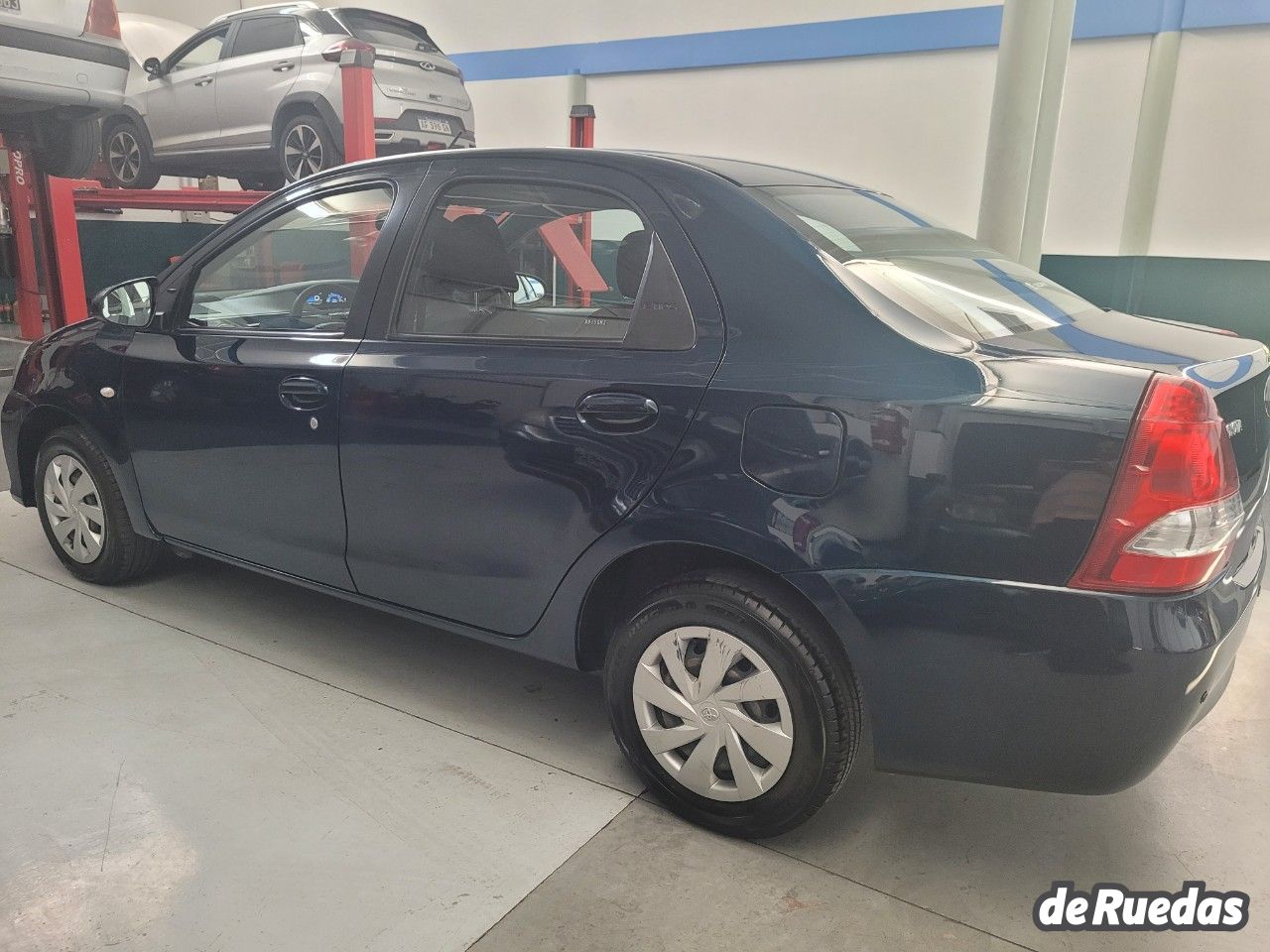 Toyota Etios Usado en Mendoza, deRuedas