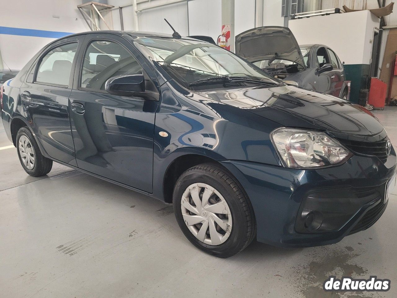 Toyota Etios Usado en Mendoza, deRuedas