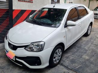 Toyota Etios Usado en Mendoza