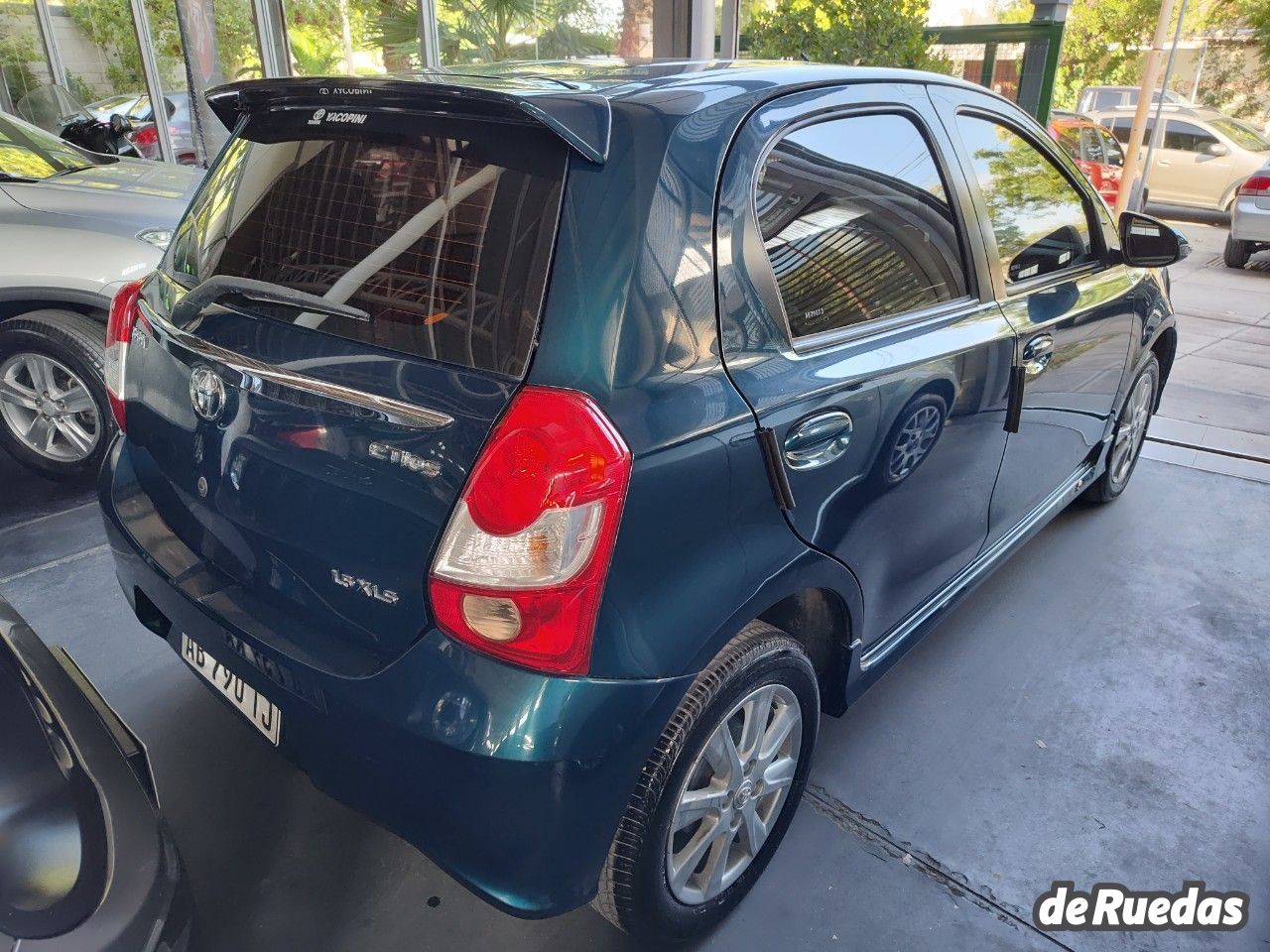 Toyota Etios Usado en Mendoza, deRuedas