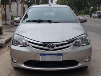Toyota Etios Usado en Mendoza