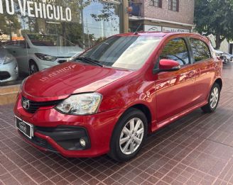Toyota Etios Usado en Mendoza Financiado