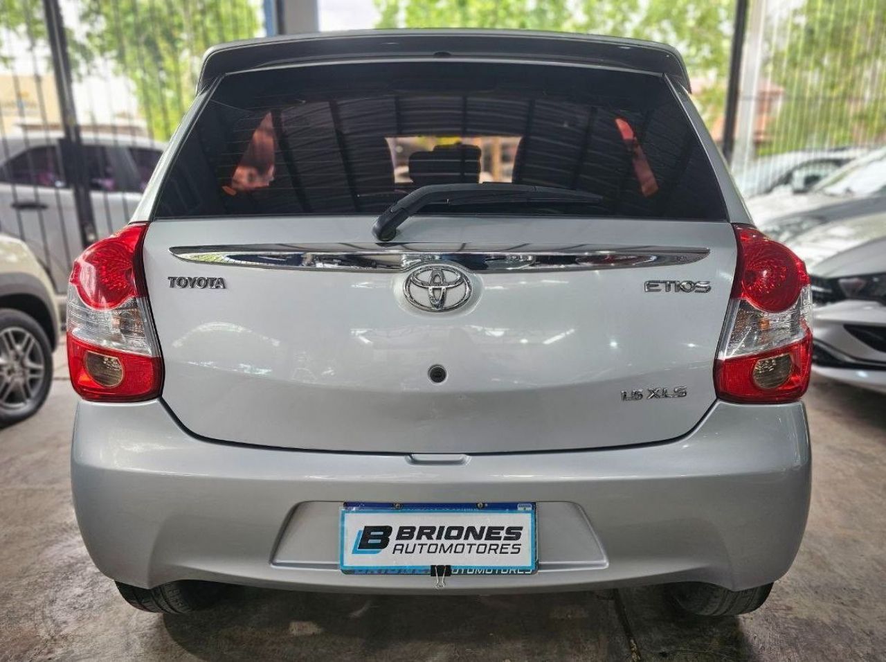 Toyota Etios Usado en Mendoza, deRuedas