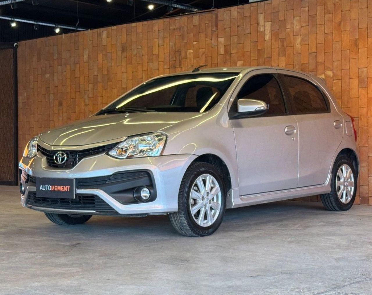 Toyota Etios Usado en Córdoba, deRuedas