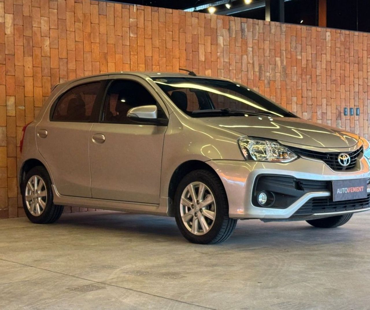 Toyota Etios Usado en Córdoba, deRuedas