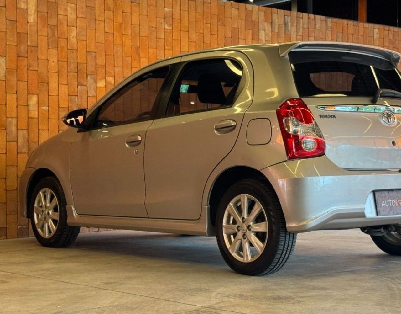 Toyota Etios Usado en Córdoba, deRuedas
