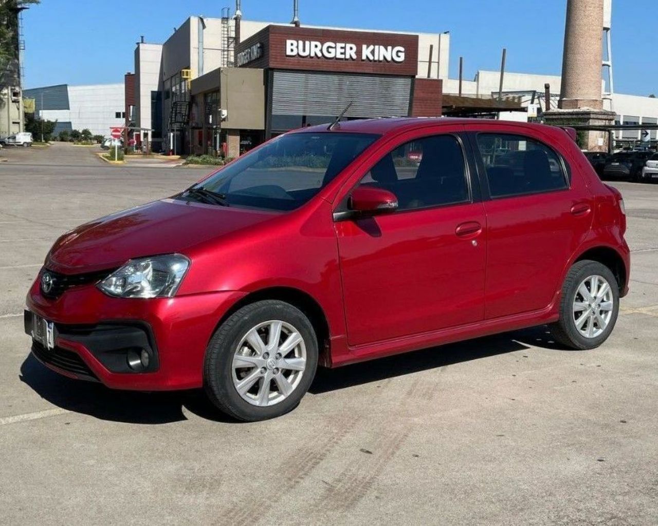 Toyota Etios Usado Financiado en Córdoba, deRuedas