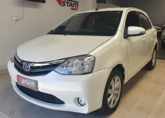 Toyota Etios Usado en Mendoza Financiado