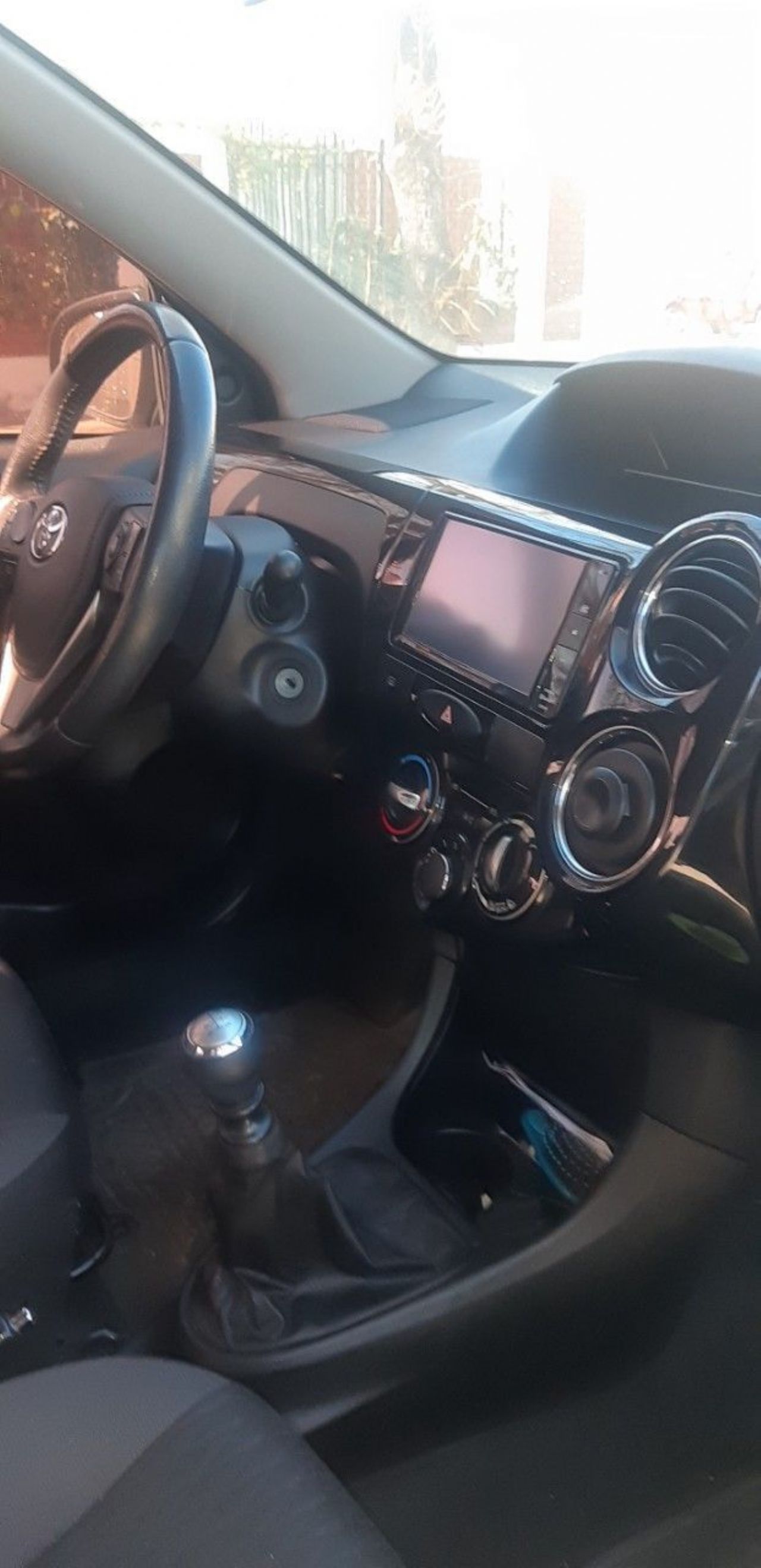 Toyota Etios Usado en Mendoza, deRuedas