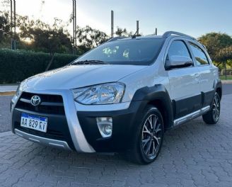 Toyota Etios Usado en Mendoza Financiado
