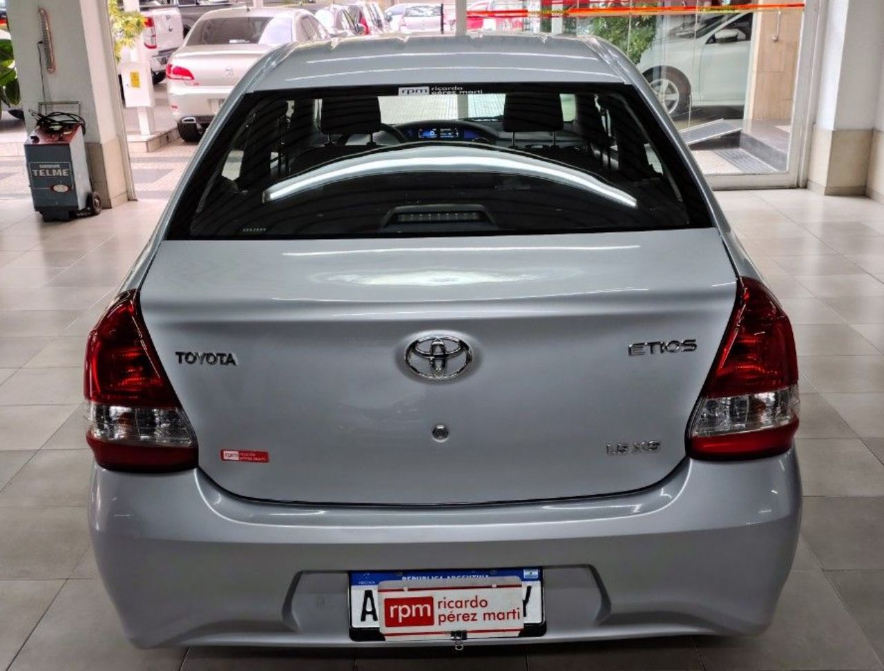 Toyota Etios Usado en Mendoza, deRuedas