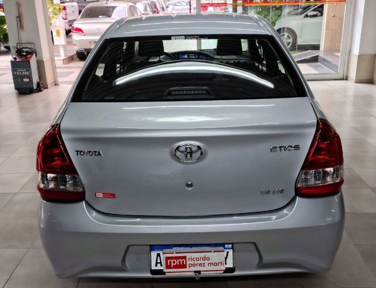 Toyota Etios Usado en Mendoza, deRuedas