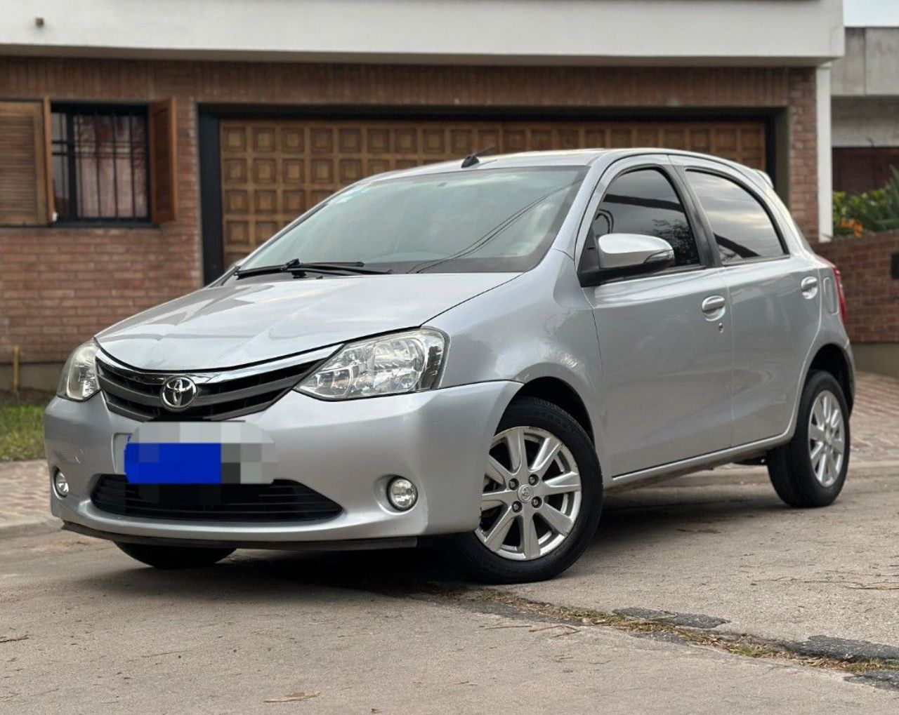 Toyota Etios Usado Financiado en Córdoba, deRuedas