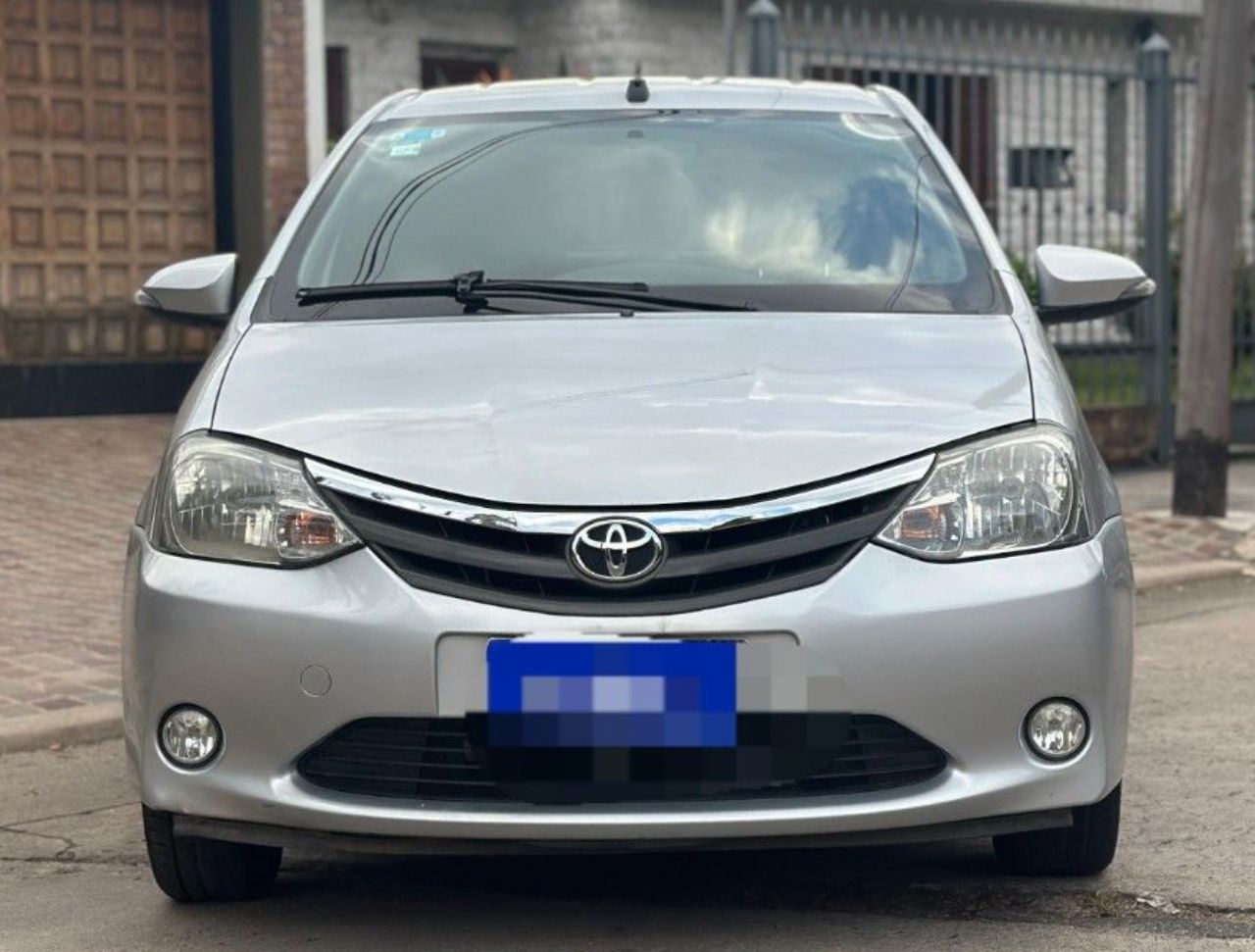 Toyota Etios Usado Financiado en Córdoba, deRuedas