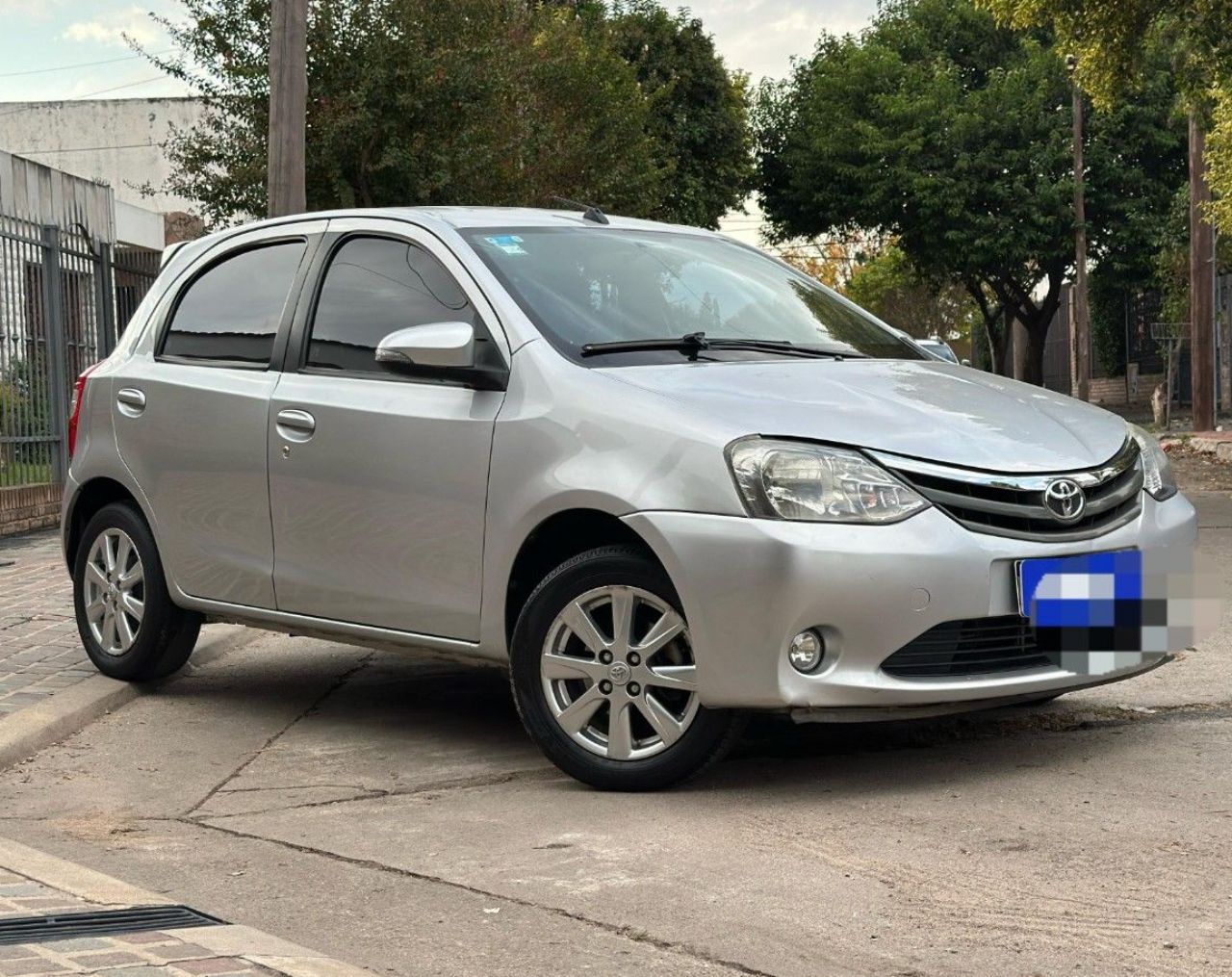 Toyota Etios Usado Financiado en Córdoba, deRuedas