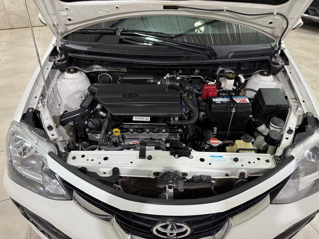 Toyota Etios Usado en Buenos Aires, deRuedas
