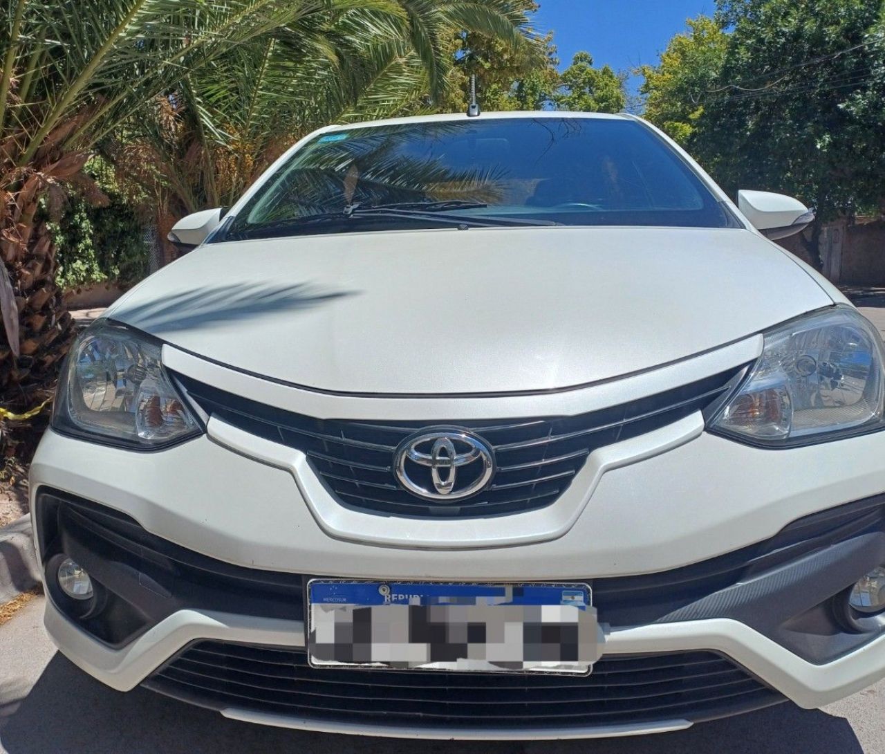 Toyota Etios Usado Financiado en Mendoza, deRuedas