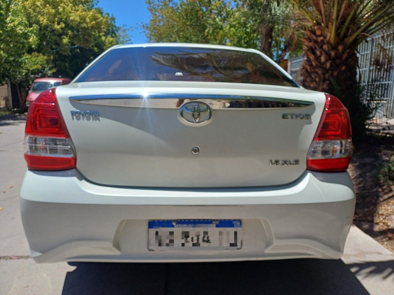 Toyota Etios Usado Financiado en Mendoza, deRuedas