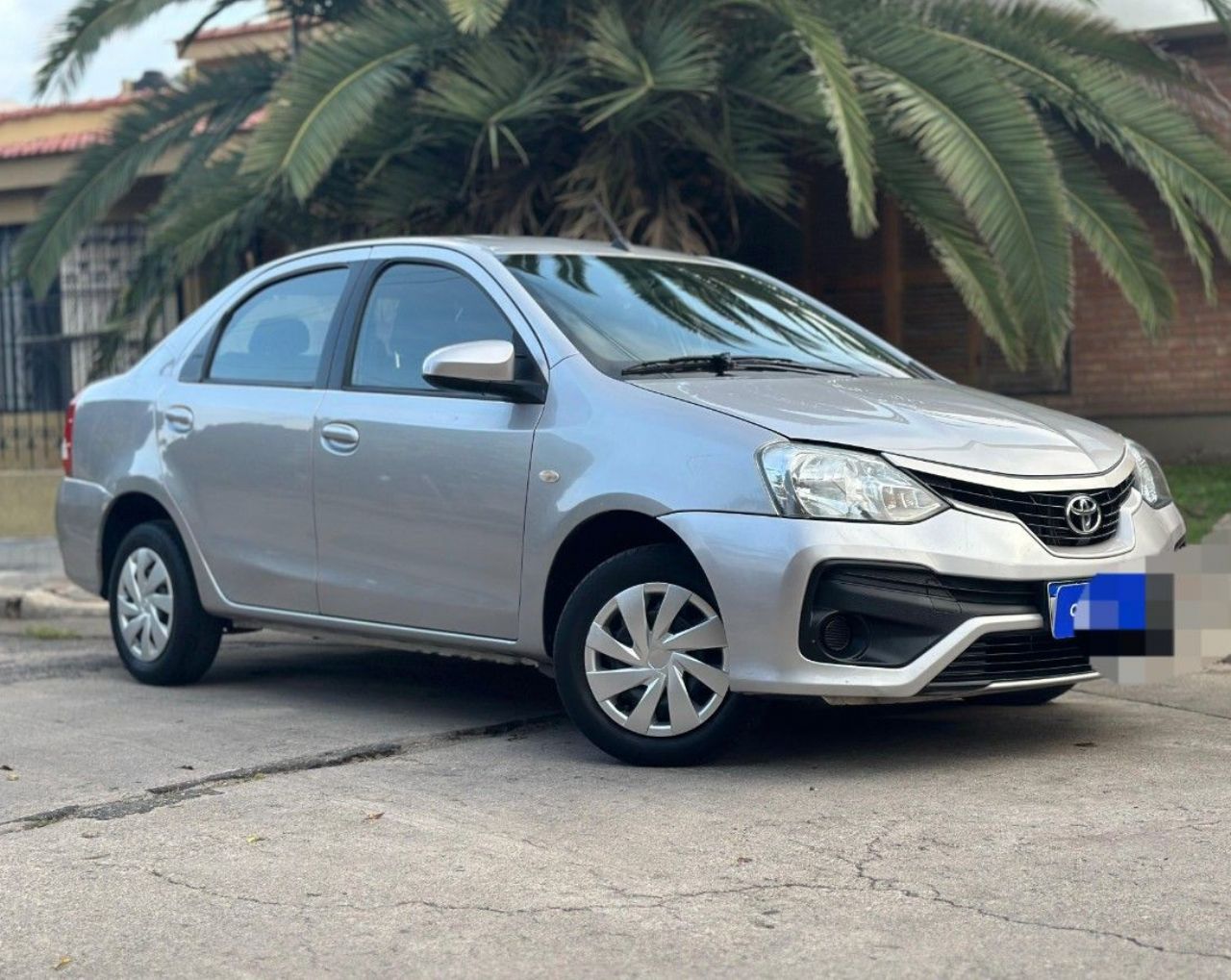 Toyota Etios Usado Financiado en Córdoba, deRuedas