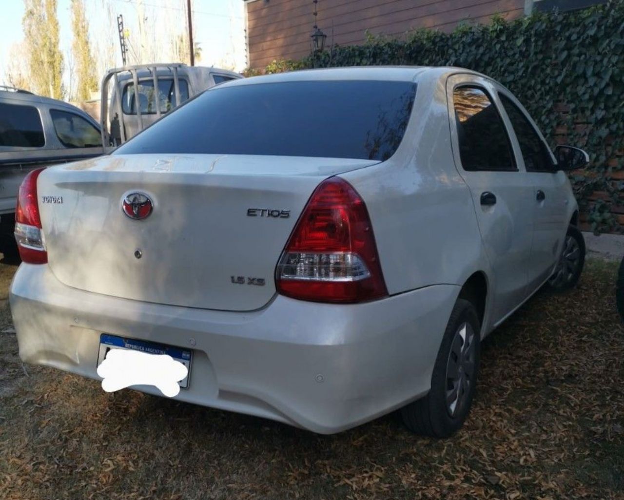 Toyota Etios Usado en Mendoza, deRuedas