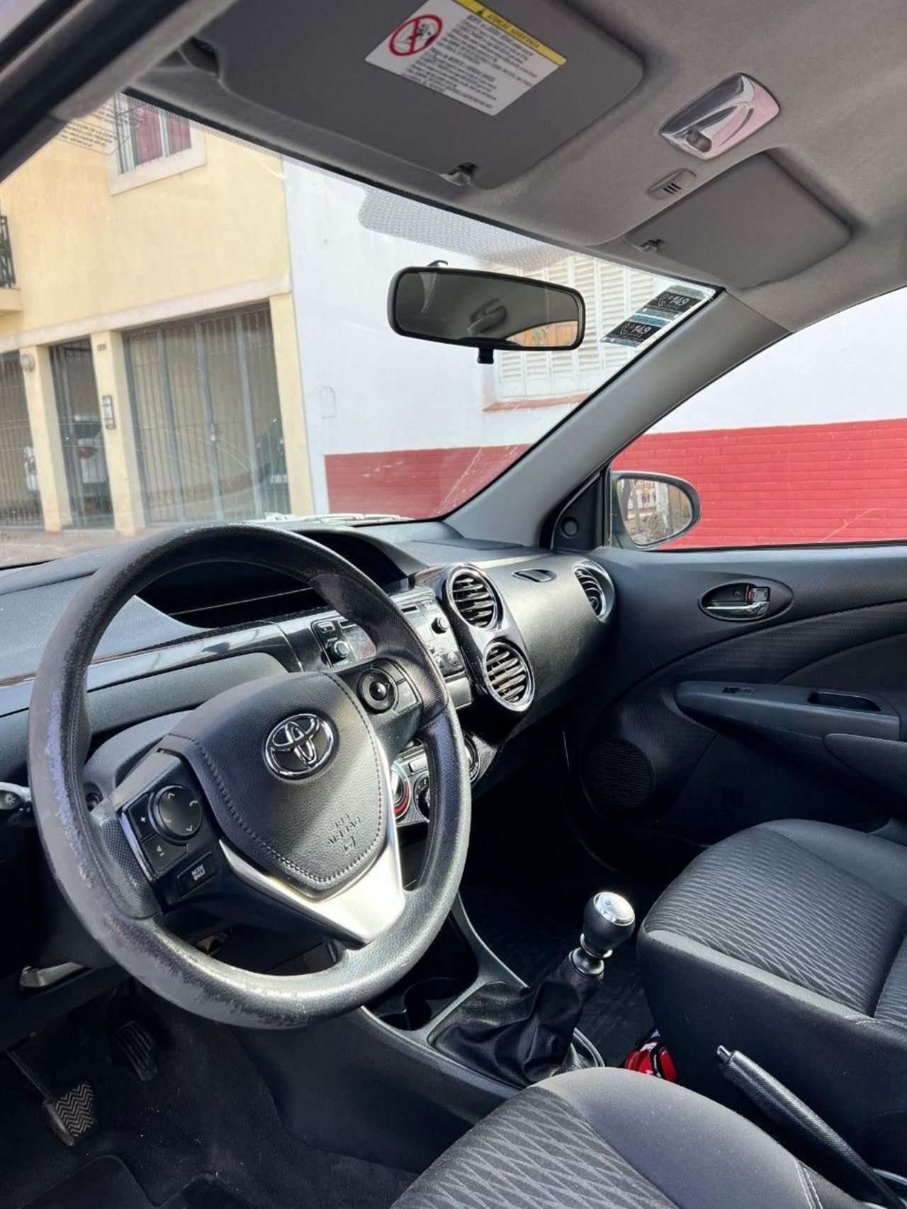 Toyota Etios Usado en Mendoza, deRuedas