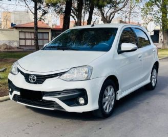 Toyota Etios Usado en Mendoza Financiado