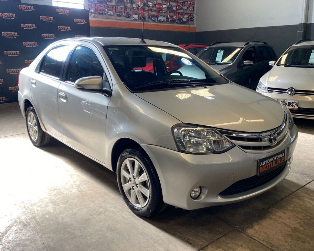 Toyota Etios Usado en Mendoza, deRuedas