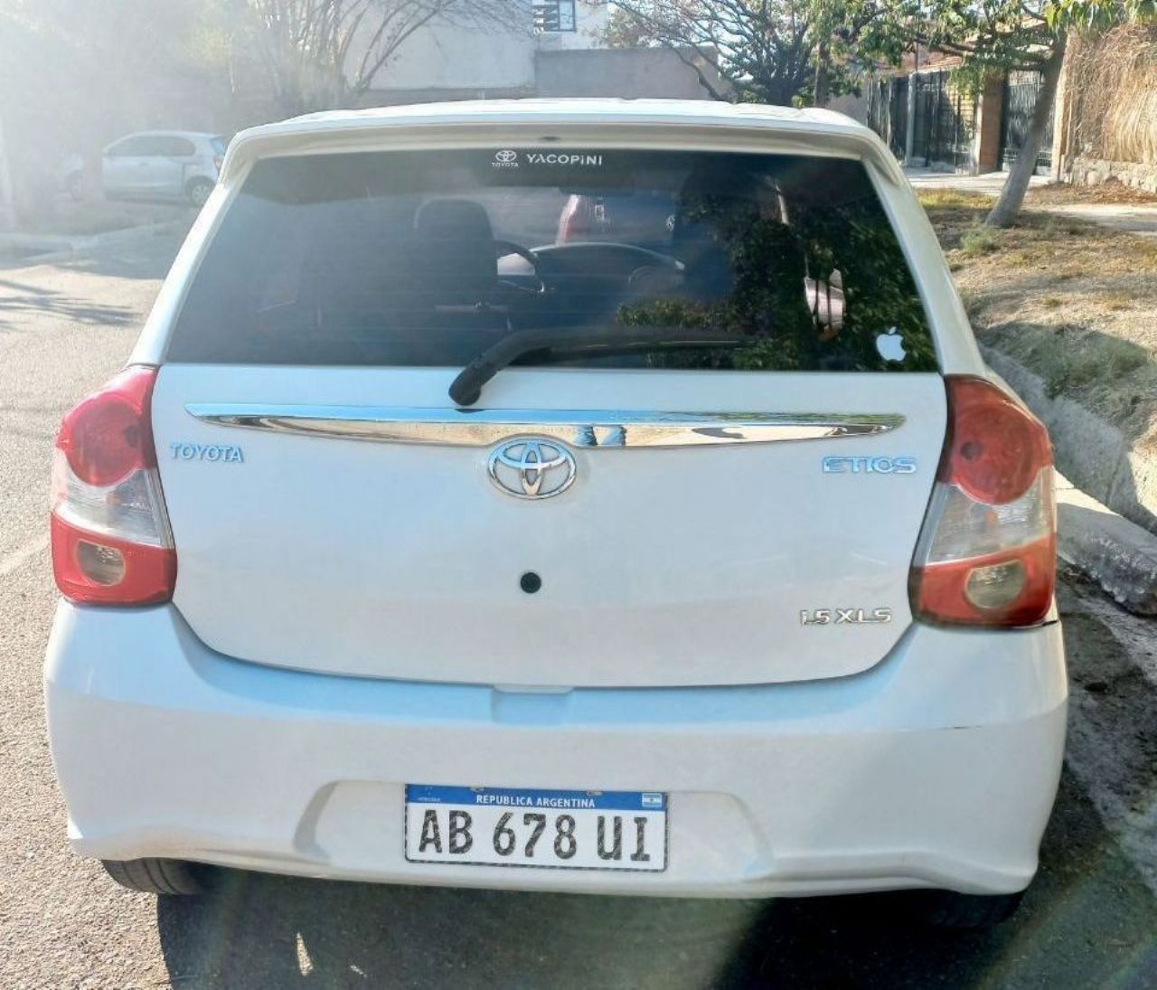 Toyota Etios Usado en Mendoza, deRuedas
