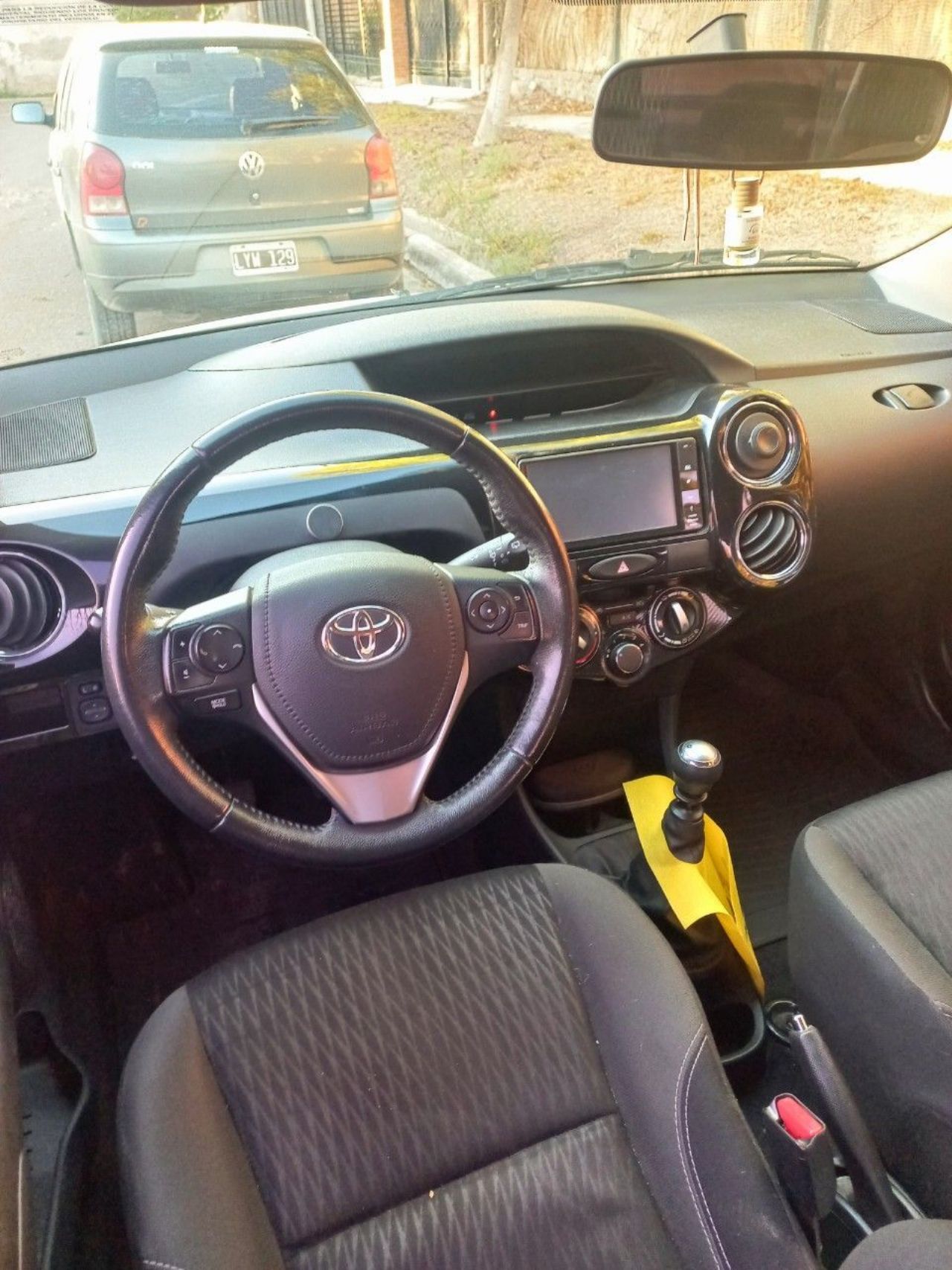 Toyota Etios Usado en Mendoza, deRuedas