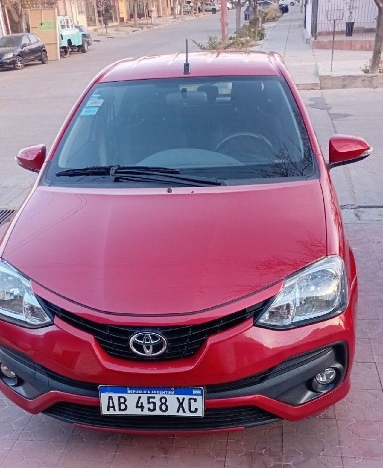 Toyota Etios Usado en Mendoza, deRuedas