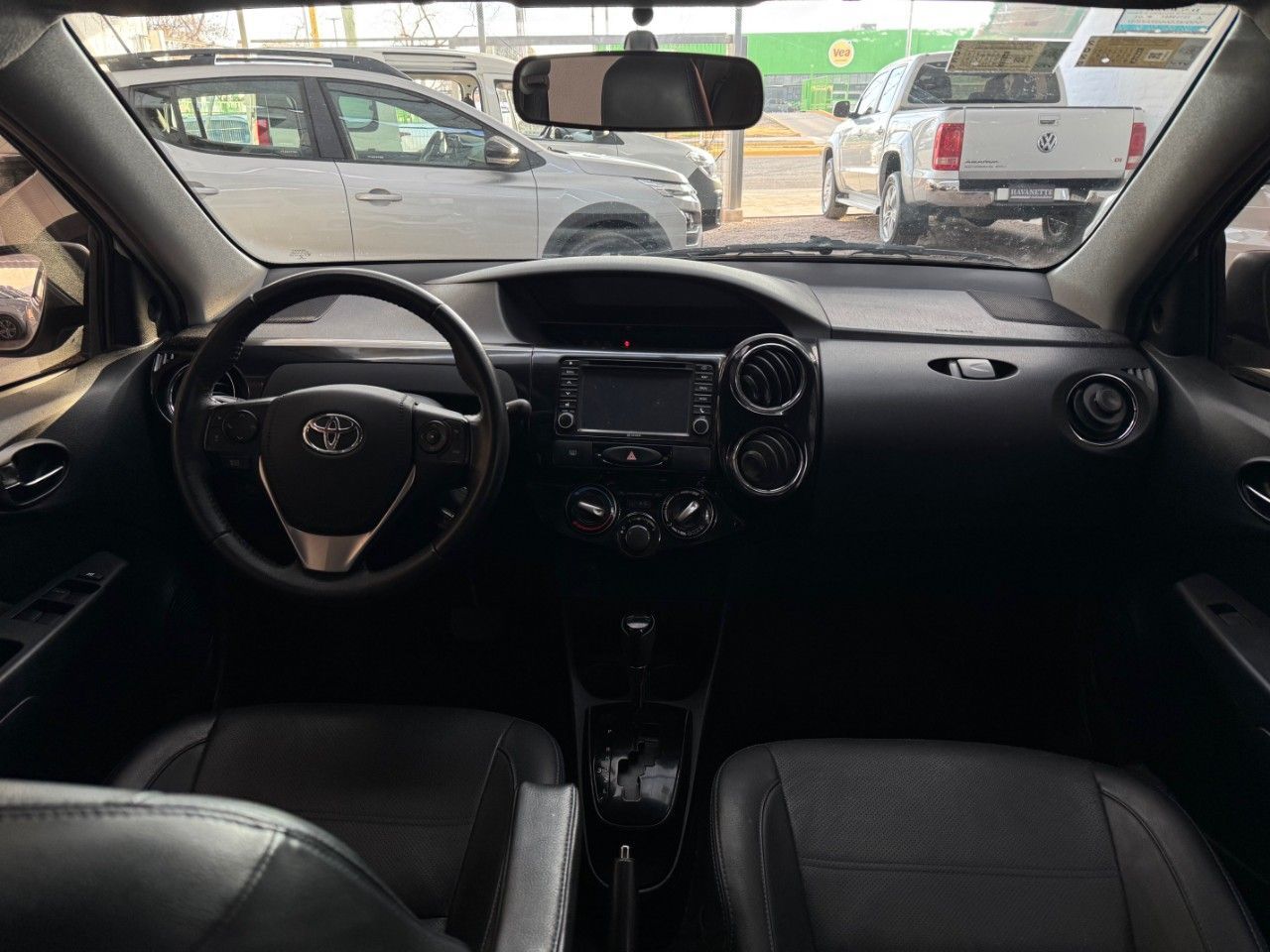 Toyota Etios Usado Financiado en Mendoza, deRuedas