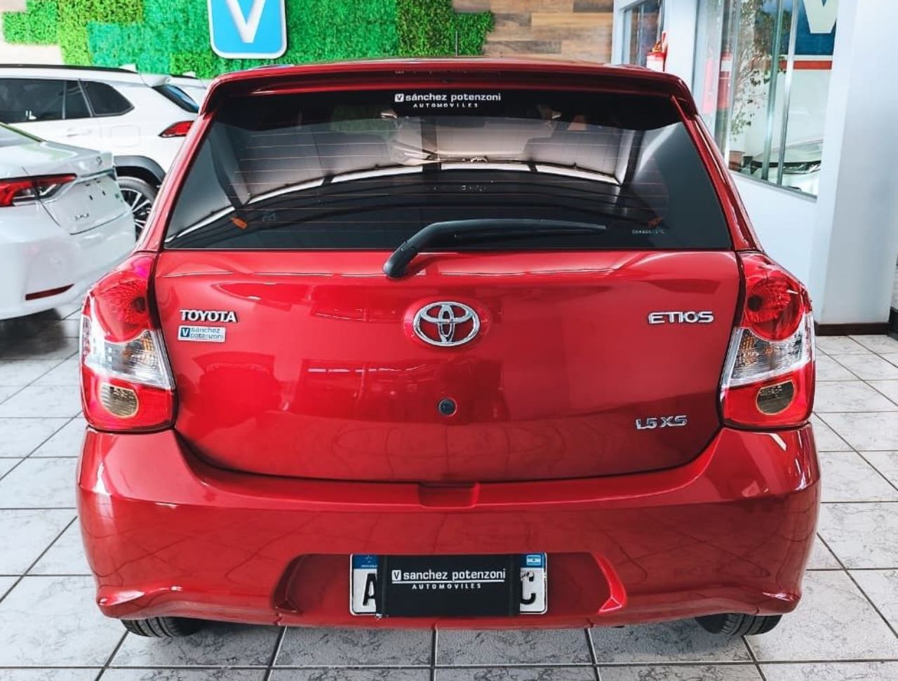 Toyota Etios Usado en Mendoza, deRuedas