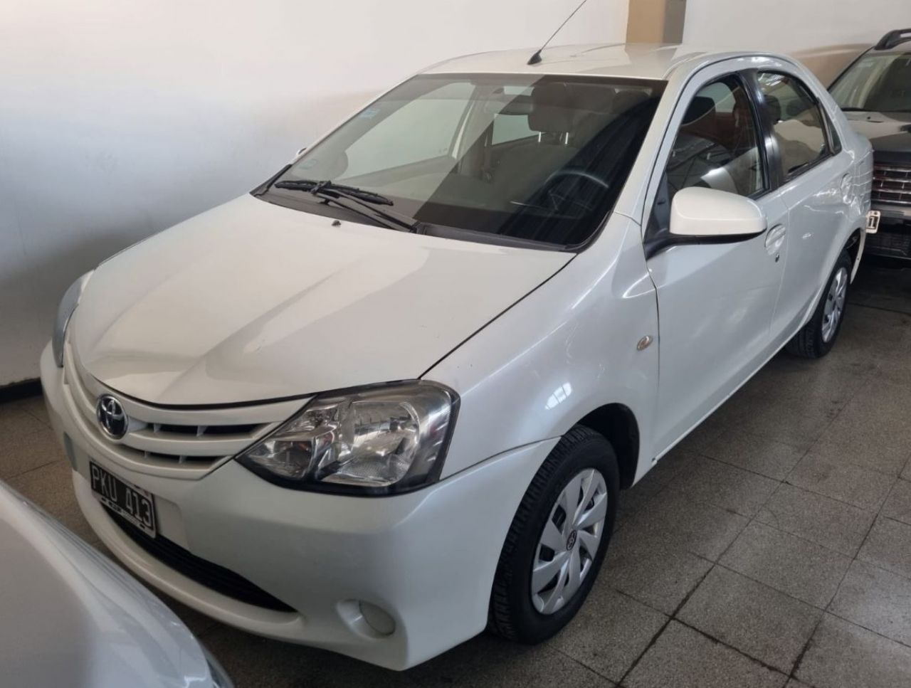 Toyota Etios Usado Financiado en Mendoza, deRuedas