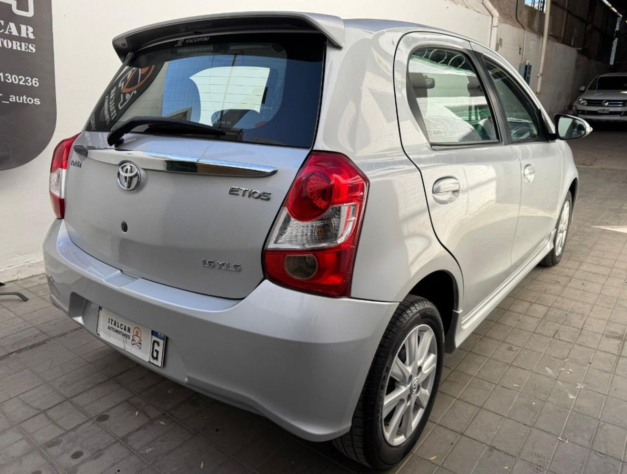 Toyota Etios Usado Financiado en Mendoza, deRuedas