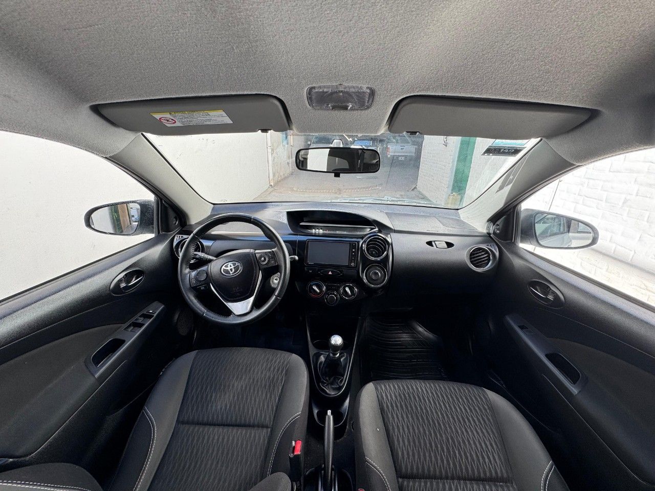 Toyota Etios Usado Financiado en Mendoza, deRuedas