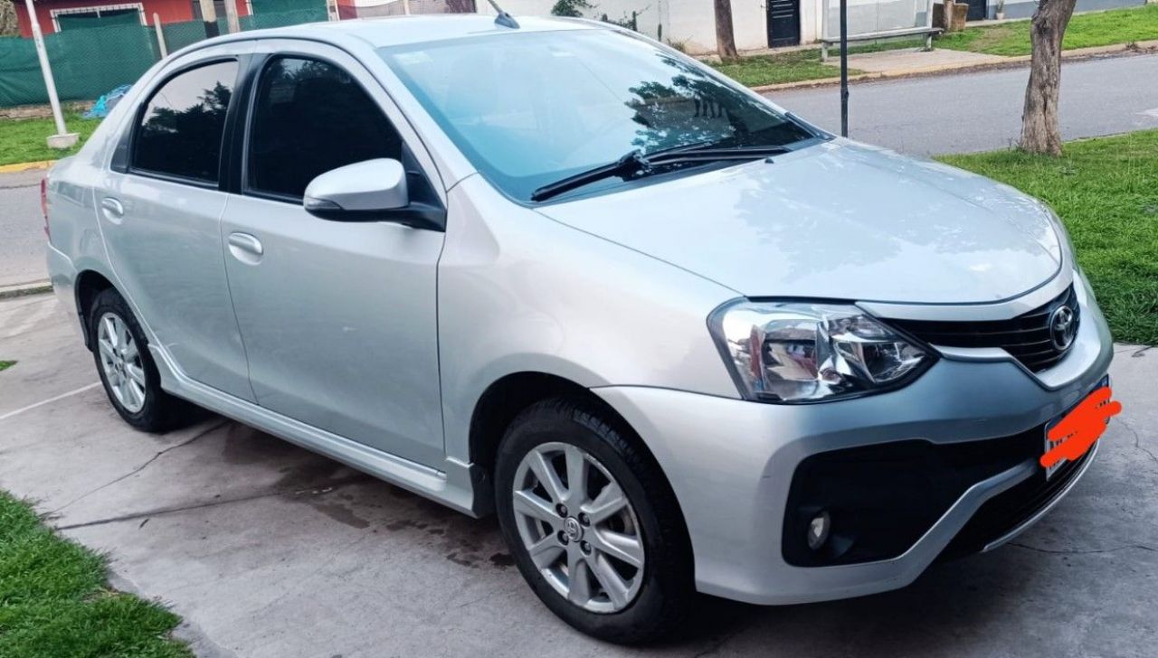 Toyota Etios Usado en Santa Fe, deRuedas
