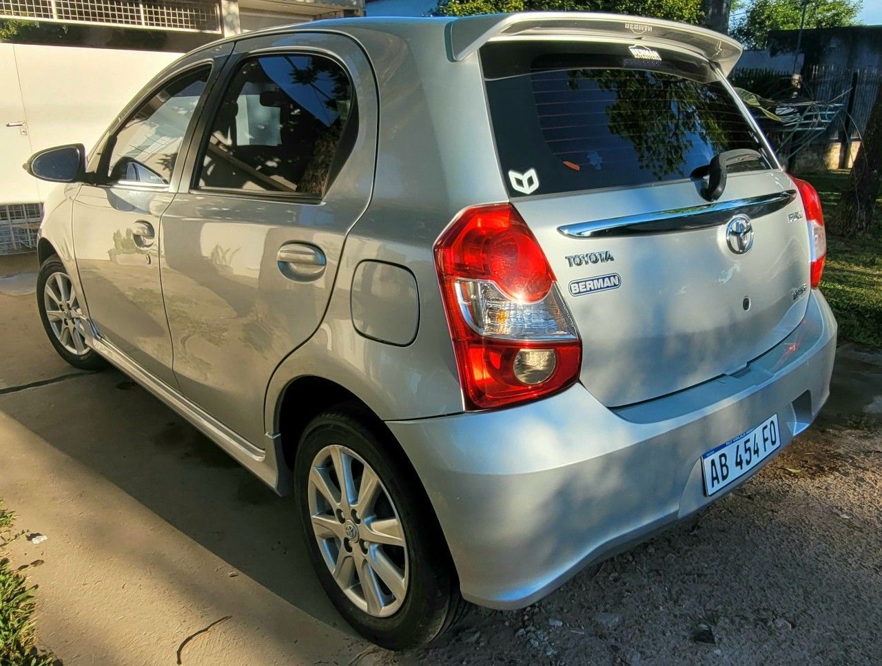 Toyota Etios Usado en Santa Fe, deRuedas