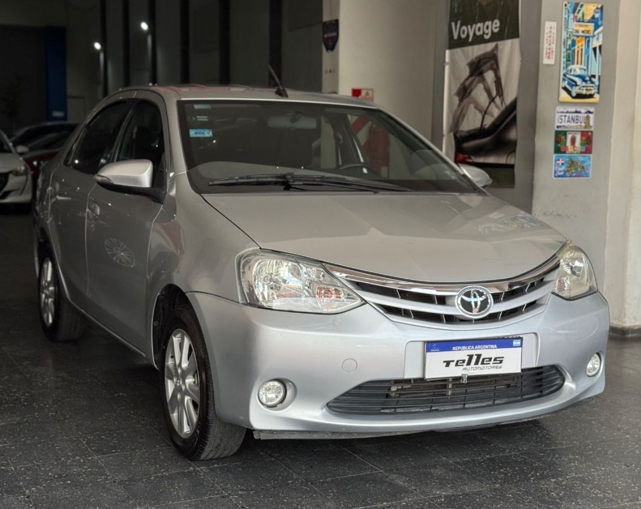 Toyota Etios Usado Financiado en San Juan, deRuedas