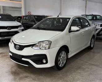 Toyota Etios Usado en Mendoza Financiado
