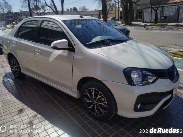 Toyota Etios Usado en Mendoza, deRuedas