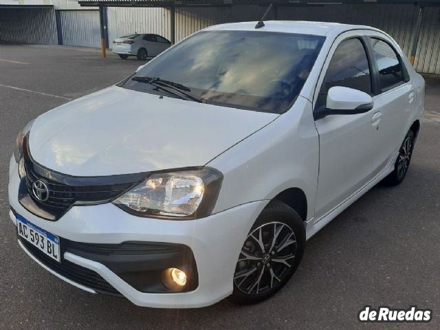 Toyota Etios Usado en Mendoza, deRuedas